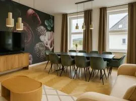 Exklusive Fewos - 6 SZ - 14 P - 2 Küchen - 4 Bäder - Mitten in Deutschland - Bahnhof & Altstadt fußläufig