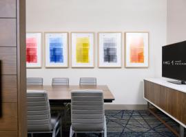 Stafford Suites by IHG, hotel en Stafford