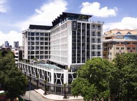 TRIBE Phnom Penh Post Office, hotel in Phnom Penh