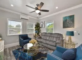 Walk to UC Davis Medical Center! Apt with Patio