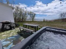 Condo 1 - Waterfront with SPA Fireplace & Barbecue