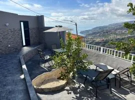 Ninho's Sea View