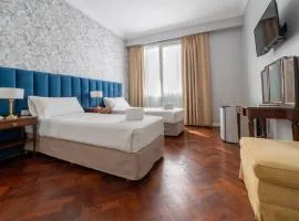 HOTEL REGIS