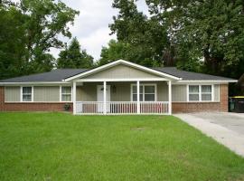 Getaway at 26 Oxford Ct、サバンナのホテル