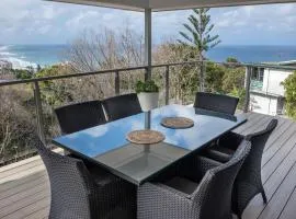 The Majestic Coolum Ocean Views & Poolside Escape