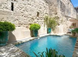 Heated Pool Apartment in Uzes