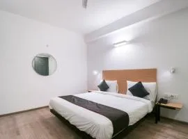 Super Townhouse Noida Sector 71 Near ISKCON Temple Noida