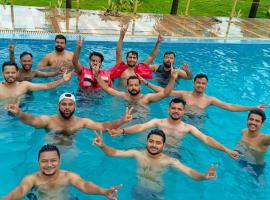 Paradise Farm Alibaug, bed and breakfast v destinaci Kashid