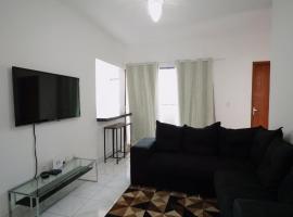 Apartamento com piscina, hotel in Governador Valadares