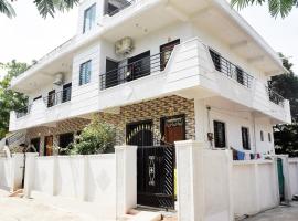 Daneshwari Bhakt Niwas, hotel v destinaci Akalkot