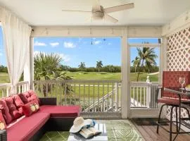 Coral Breeze by AvantStay Close to Beach w Balcony Shared Pool Month Long Stays Only