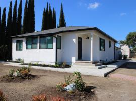Newly Renovated La Habra 3bed 2 Bath, habitación en casa particular en La Habra