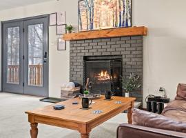 Hidden Bear by AvantStay A Central Location, hotel en Albrightsville