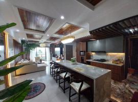 Apartemen SKY HOUSE BSD City Lt 2 LUXURY BALCONY, hotel in Samporo