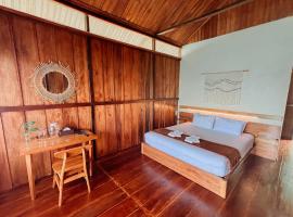 The Cliff Dive Resort - Togean Islands - Malenge, hôtel à Kododa