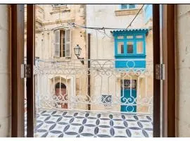Birgu's central traditional apartment