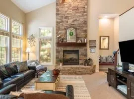 Highland Hideaway by AvantStay Group Poconos Retreat w Patio Game Room