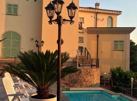 Villa Nina, hotel with pools in La Spezia