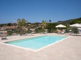 Villa Acquamarina per Gruppi e Famiglie a Capo Vaticano Costa degli Dei, hotel em Santa Maria