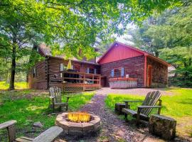 Hickory Cabin by AvantStay Firepit Hot Tub Game Room Great Location, hotel in Palmerton