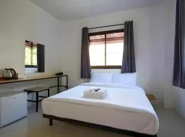 โกอินน์ ไนท์บาซ่า - GO INN Night Bazaar