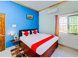 HOTEL G-D PREMIUM BHUBANESWAR - Air conditioned - free wifi & parking service available - Near Temple - A Top Rated Hotel, hotel v destinaci Katak