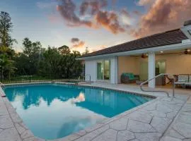 Casa Bonita by AvantStay Large Backyard Patio Pool Hot Tub