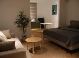 GIA Hotel & Serviced Apartment, hotel in Nhơn Trạch