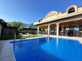 Qafqaz Qabalandia Deluxe, hotel di Gabala