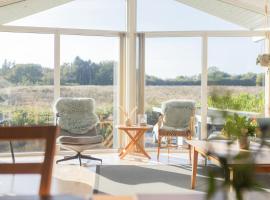 Holiday Home With Sunset Views Near Hvidbjerg, Hotel in Børkop