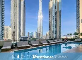 Vacationer l Vibrant 2 Bedroom l Pool with Burj Khalifa View