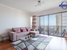 Elegant Apartment with Sea Views by Trip2Portugal