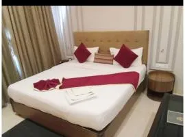 Hotel AV Ganges Varanasi - Walking Distance From BABA VISHWANATH TEMPLE #Wifi #Fully Air Conditioned & Spacious Rooms - Best Budget Hotel In Varanasi