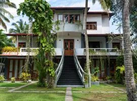 Surf and Zen - Coworking and Coliving Habaraduwa