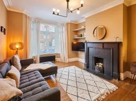 Stylish Coastal 3-Bed Retreat in Saltburn