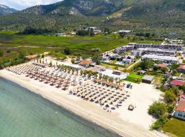 ALEA Hotel & Suites, hotel v destinaci Prinos