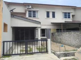 Nur Homestay Bandar Putra Kuantan