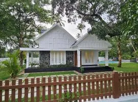 The Outhouse Villa with Pool Alleppey