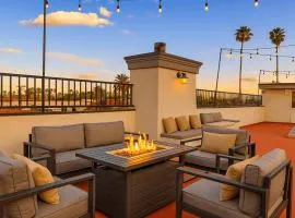 Belmont Shore Retreat Rooftop Lounge Putting Green Near 2nd Street Beaches