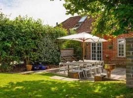 Courtyard Cottage, Pulborough