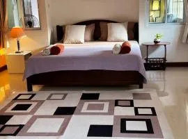 Aonang Private Pink Guesthouse 8
