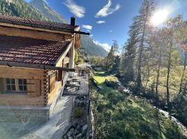 Chalet am Bachl 2, hotel i Flattach