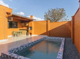 Refúgio com piscina privada - Caldas Novas，位于卡达斯诺瓦斯的别墅