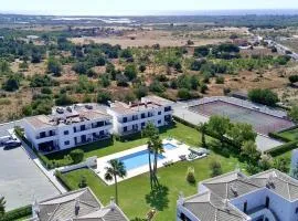 Pêra Secret Garden 2 With Pool by Homing