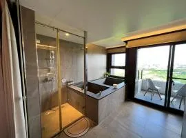 漫遊文旅溫泉宅ㄧ山海景觀陽台房ㄧ晚上6點入住ㄧ晚進晚退-21小時睡飽飽方案