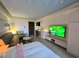 漫遊文旅溫泉宅ㄧ山海景觀陽台房ㄧ晚上6點入住ㄧ晚進晚退-21小時睡飽飽方案