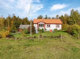 Holiday Home Skjutsmåla by Interhome