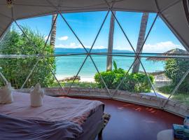 Infinity Beach Club Resort & Hostel Koh Phangan、バーン・タイのホテル