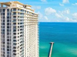 Luxurious 2BD Condo with Direct Ocean Views & Resort Pool in Sunny Isles
