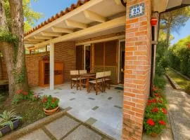 Paradise house & garden